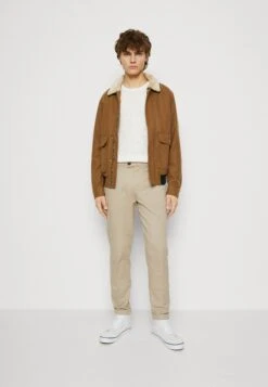 Jack & Jones JJPHIL CREW NECK - Sweter - Cloud Dancer -Next || Jack & Jones || s.Oliver Sklep 9642c6624e8c459b8778431c3a53e34b