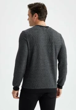 DeFacto REGULAR FIT - Sweter - Black -Next || Jack & Jones || s.Oliver Sklep f839f5d176e34e97b61df86c47ce6227